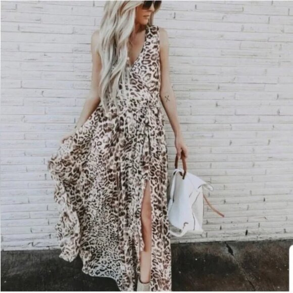 Vici Diana Leopard Print V Neck Flowy Maxi Dress  Brown White Small - Picture 2 of 16